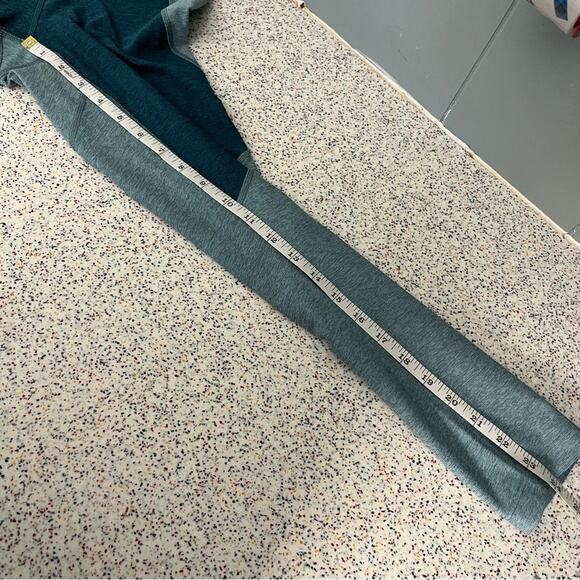 Outdoor Voices x Madewell 3/4 Two Tone Color Block Capri Leggings Women’s XS - Picture 7 of 7